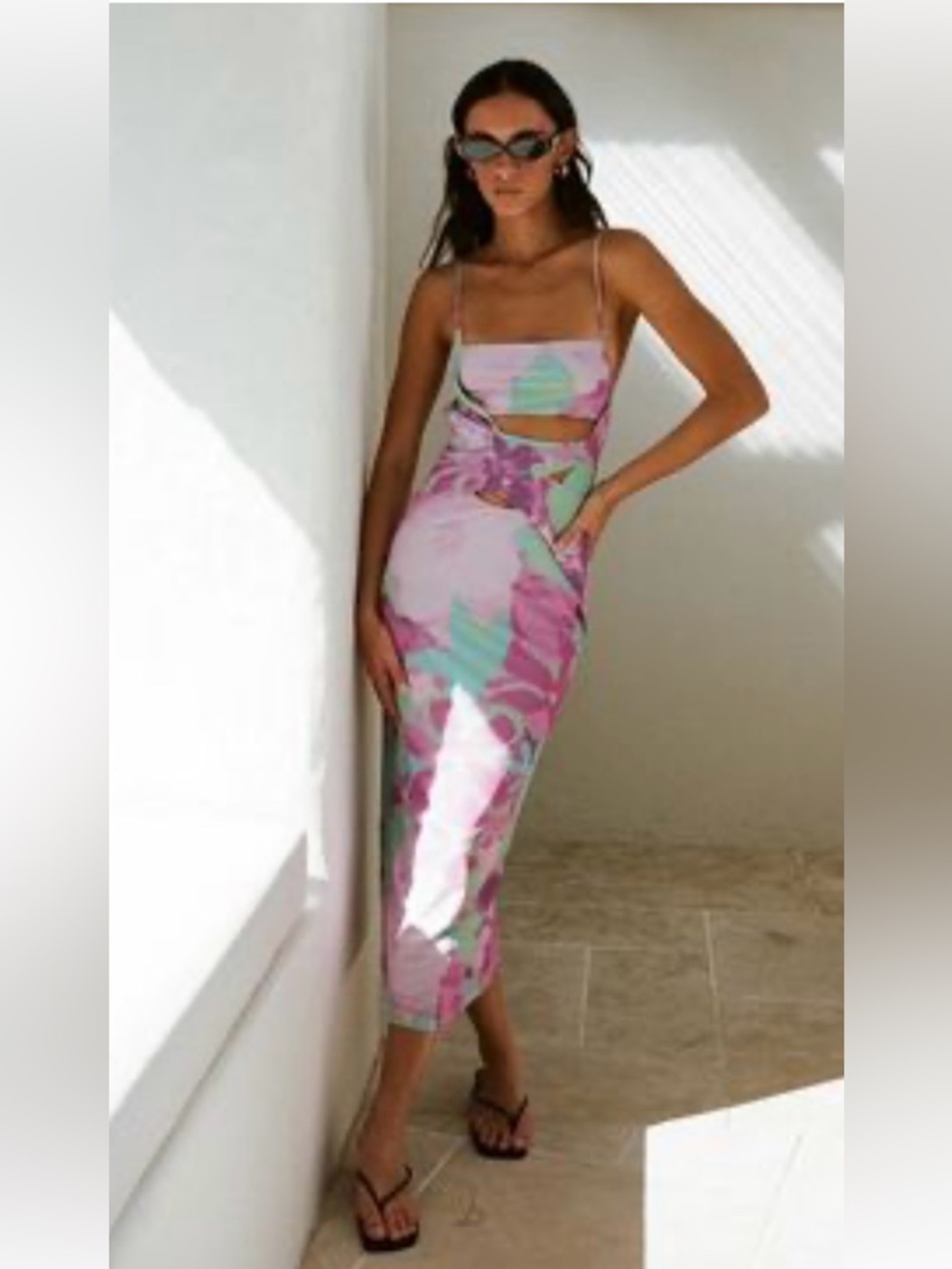 Sabo nwot Backless Floral  Midi Dress fun criss cross front size M stretchy